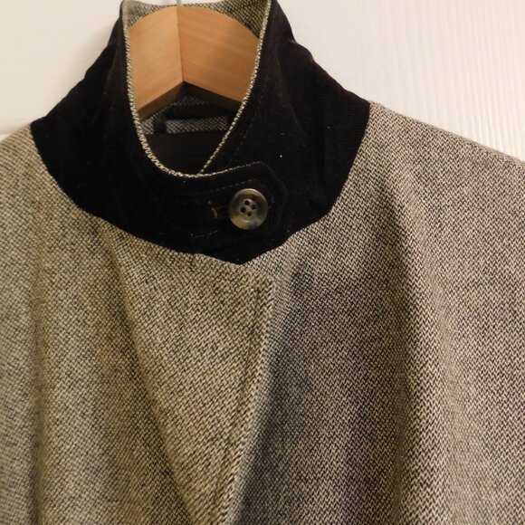 Vintage Benetton Skirt Suit, Size 10 - Picture 4 of 5